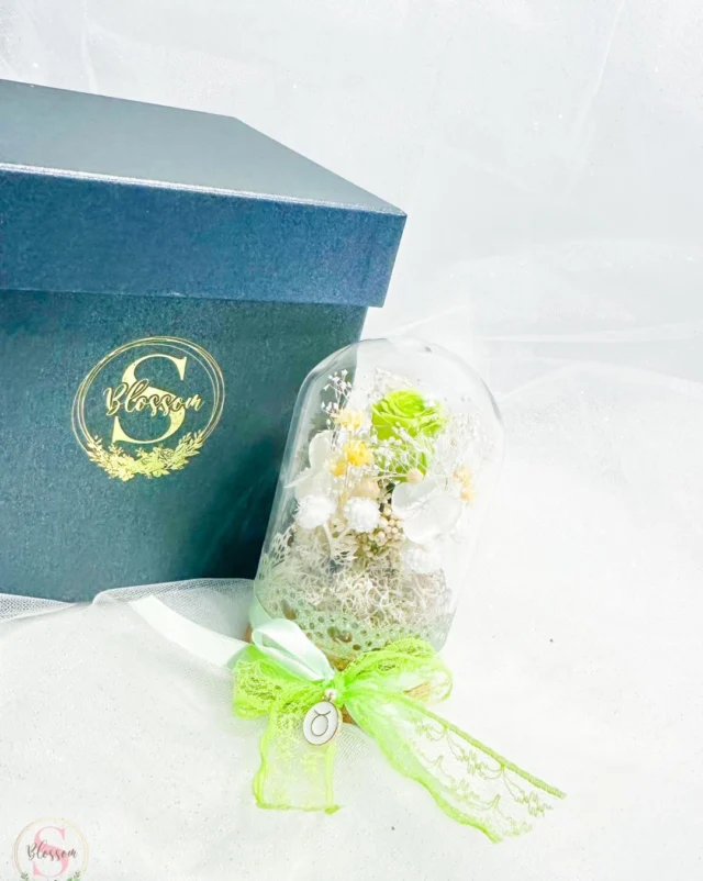Looking for the perfect Taurus gift? They love beauty and practicality. Our Earthy Charm preserved flowers are low maintenance, timeless, and full of meaning – just their style.

諗緊送咩俾金牛座朋友？佢哋最鍾意又靚又實用嘅嘢～Earthy Charm永生花，唔使打理，靚得嚟有心思，金牛一定鍾意！
#taurus #hkuk #ukflower